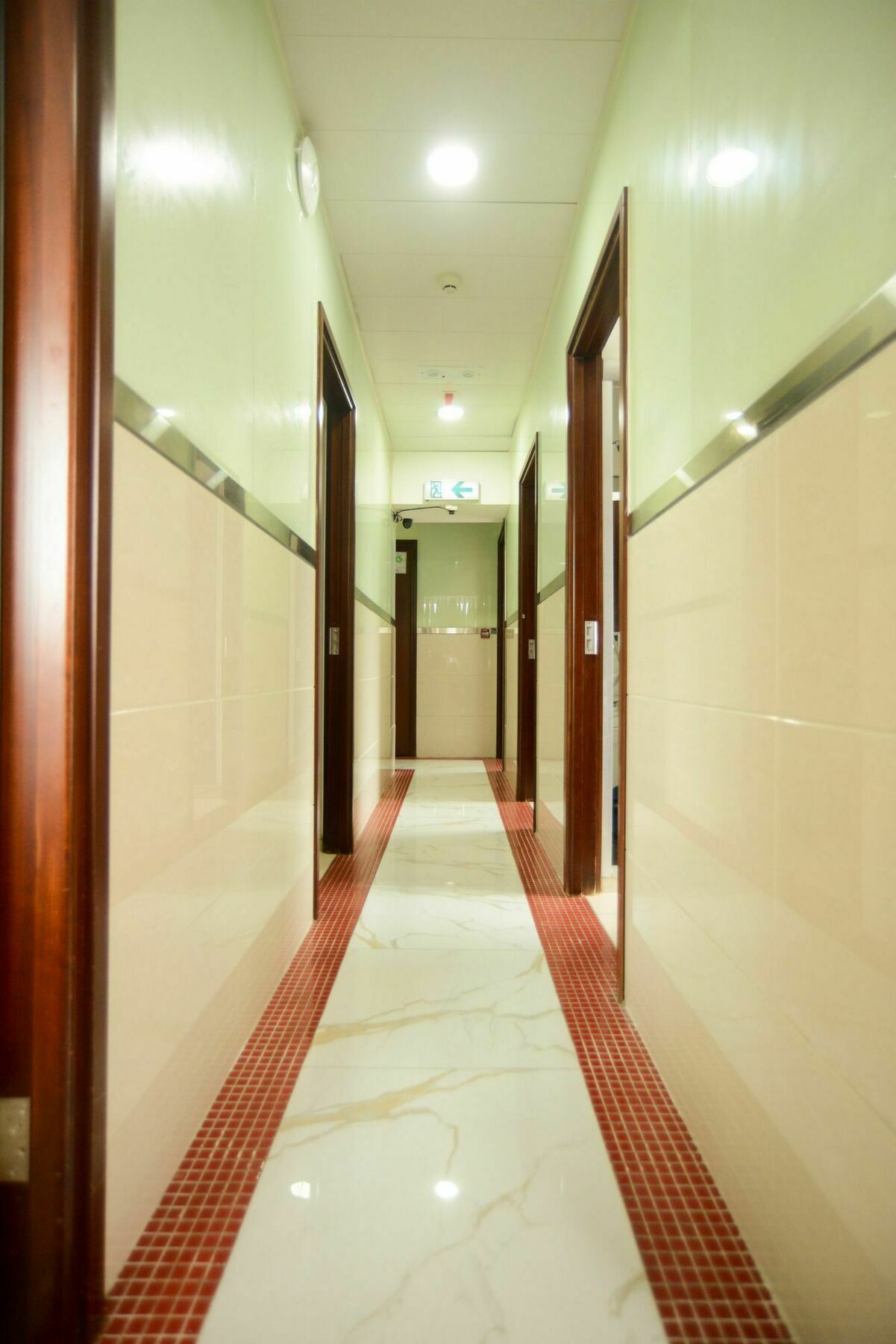 8 Days Boutique Hotel 카우룽 외부 사진