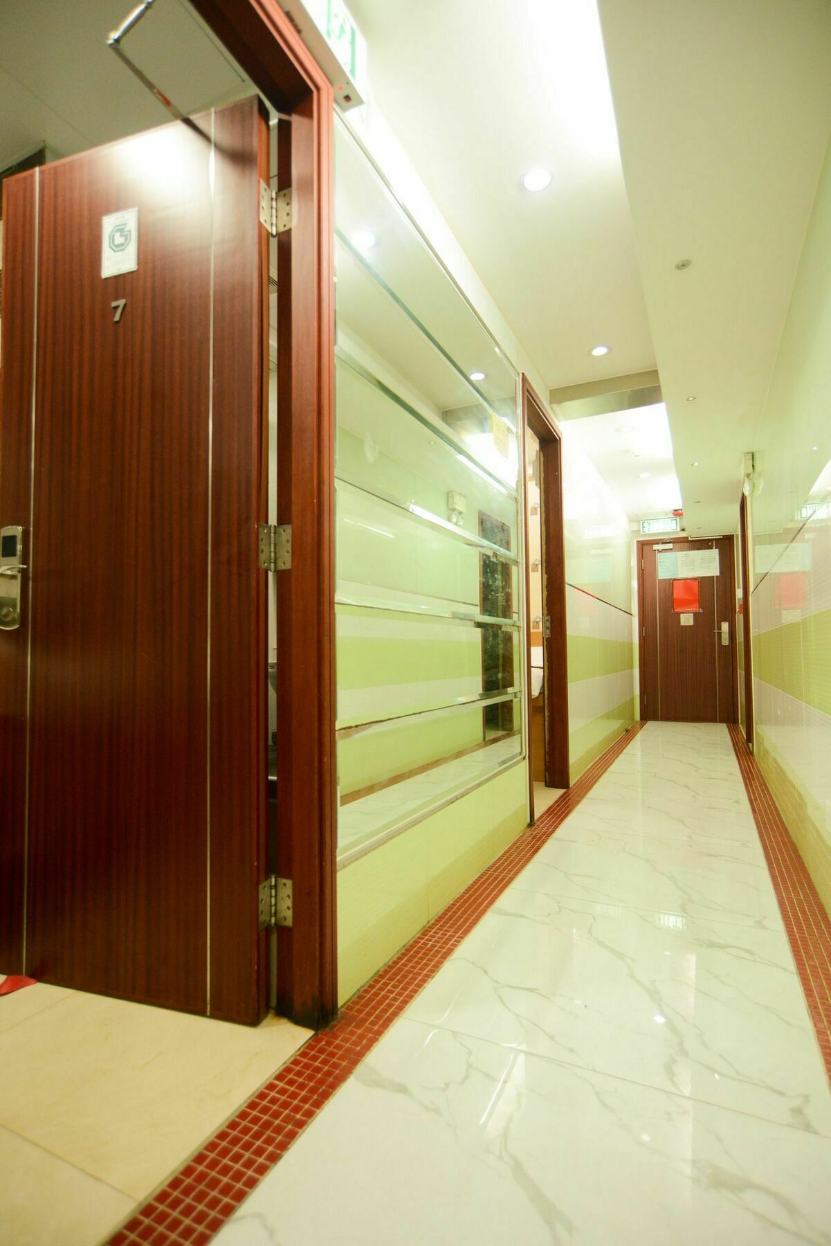 8 Days Boutique Hotel 카우룽 외부 사진